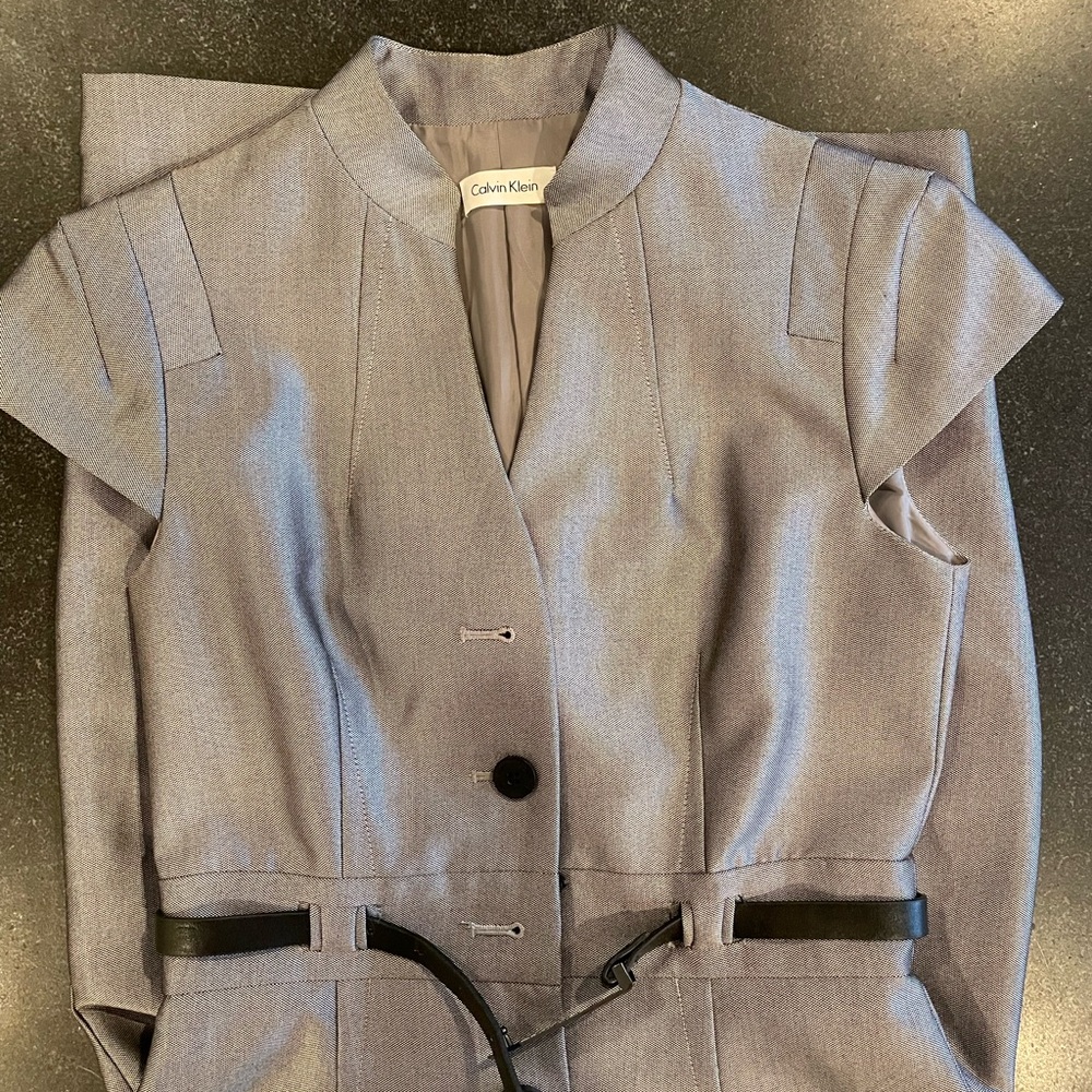 Women’s size 2 Calvin Klein pencil dress
